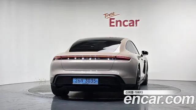 PORSCHE TAYCAN 2022 — 55 833 км, белый-перламутр, Корея — под ключ — фото 4