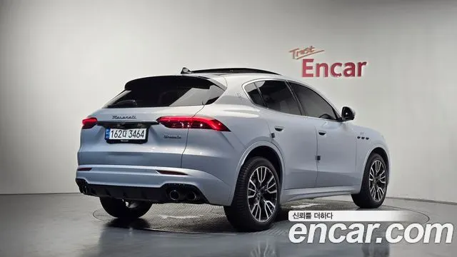 MASERATI GRECALE 2023 — 21 820 км, светло-серебристый, Корея — под ключ — фото 2