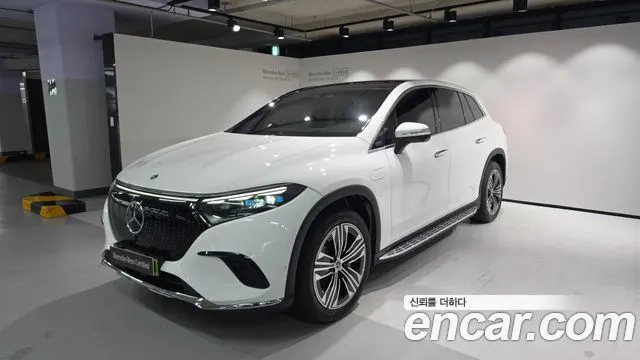 MERCEDES-BENZ EQS SUV X296 2025