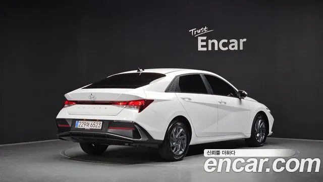 HYUNDAI AVANTE HYBRID 2025