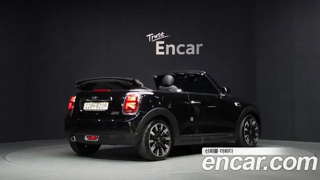 MINI COOPER CONVERTIBLE 2021 — 17 372 км, чёрный, Корея — под ключ — фото 2