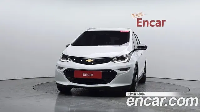 CHEVROLET BOLT 2019 — 82 965 км, белый, Корея — под ключ — фото 3
