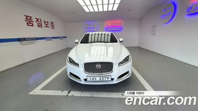 JAGUAR NEW XF 2015
