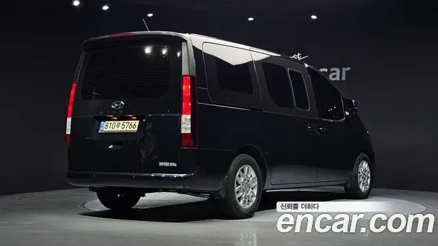 HYUNDAI STARIA 2022 — 63 277 км, синий, Корея — под ключ — фото 2