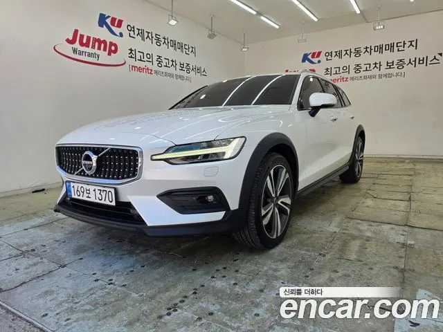 VOLVO V60 CROSS COUNTRY — из Кореи под ключ