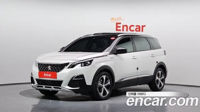 PEUGEOT 5008 2019