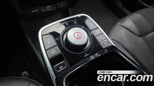KIA NIRO PLUS 2024 — 27 067 км, серебристо-серый, Корея — под ключ — фото 9