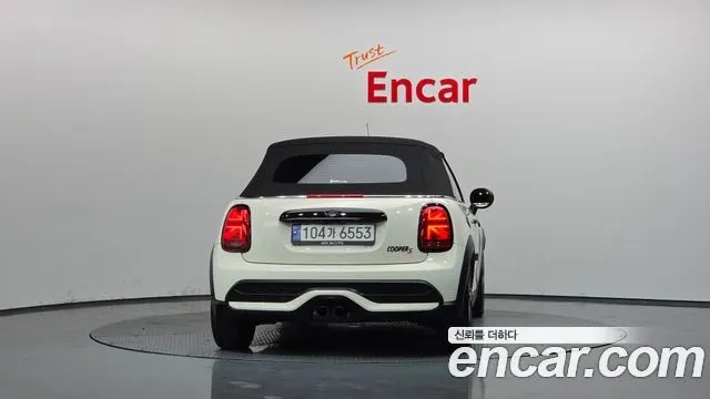 MINI COOPER S CONVERTIBLE 2023 — 36 206 км, белый-перламутр, Корея — под ключ — фото 4