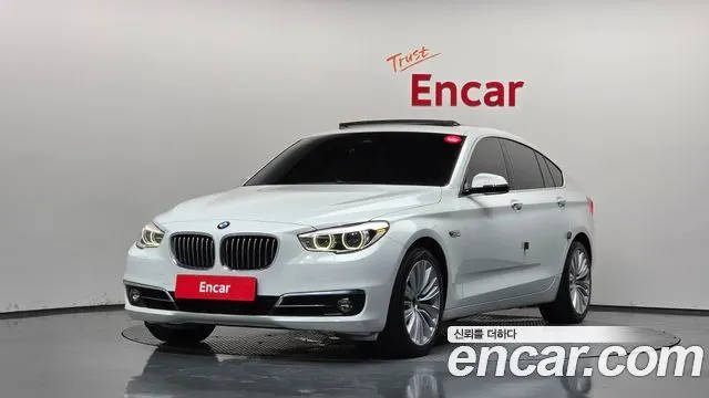 BMW 5 SERIES GT 2016 — 149 486 км, белый, Корея — под ключ — фото 1