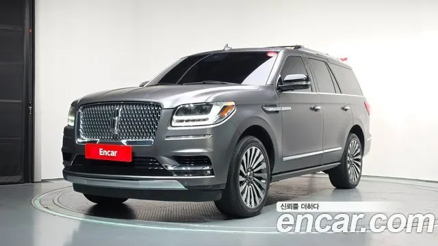 LINCOLN NAVIGATOR 2021