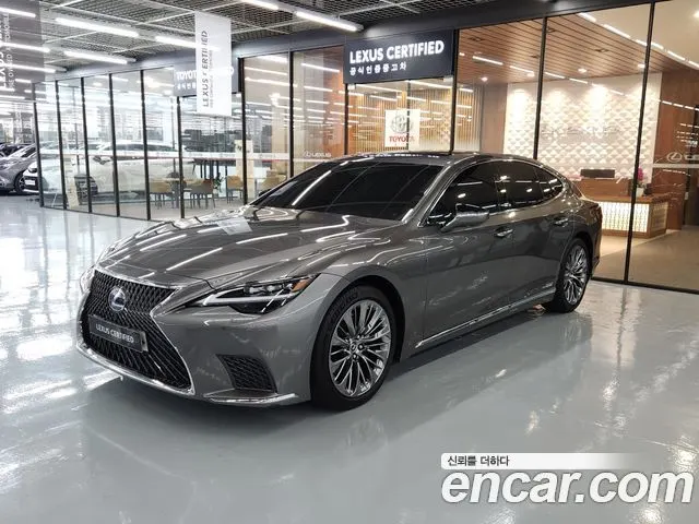 LEXUS LS500H — из Кореи под ключ