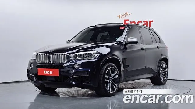 BMW X5 2018 — 125 908 км, чёрный, Корея — под ключ — фото 1