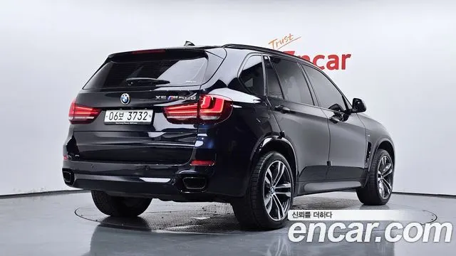 BMW X5 2018 — 125 908 км, чёрный, Корея — под ключ — фото 2