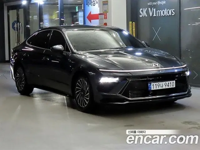 HYUNDAI SONATA HYBRID 2024