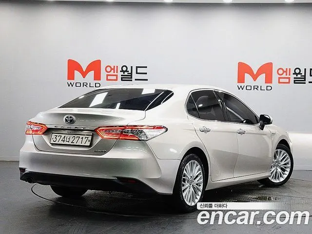 TOYOTA CAMRY 2018 — 112 134 км, светло-золотистый, Корея — под ключ — фото 2