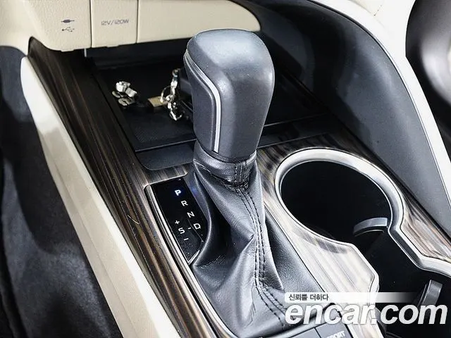 TOYOTA CAMRY 2018 — 112 134 км, светло-золотистый, Корея — под ключ — фото 9