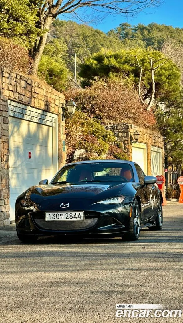 MAZDA MX-5 MIATA 2017 — 86 000 км, чёрный, Корея — под ключ — фото 4