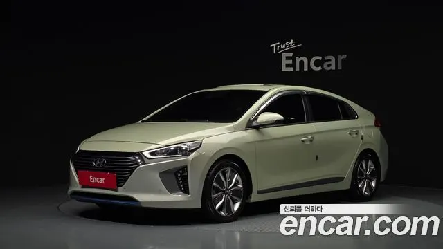 HYUNDAI IONIQ HYBRID 2016
