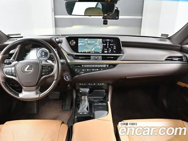 LEXUS ES300H 2019 — 177 552 км, серый, Корея — под ключ — фото 7