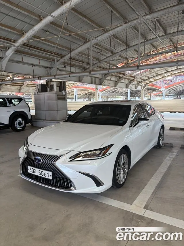 LEXUS ES300H — из Кореи под ключ