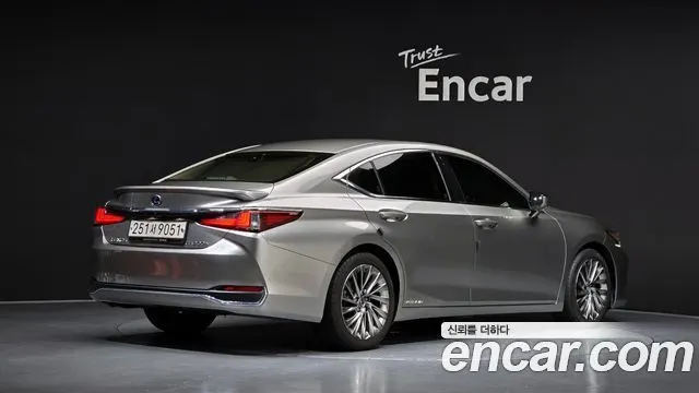 LEXUS ES300H 2019 — 113 406 км, светло-золотистый, Корея — под ключ — фото 2
