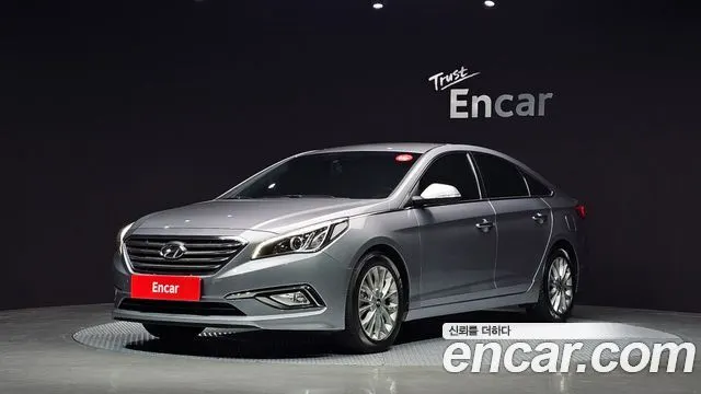 HYUNDAI SONATA 2016 — 167 207 км, серебристый, Корея — под ключ — фото 1