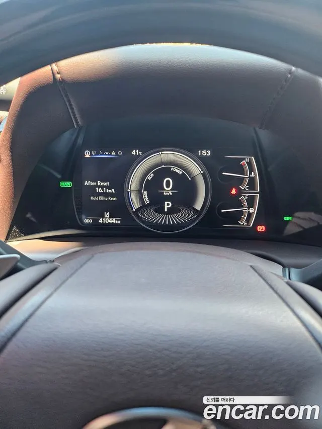 LEXUS ES300H 2021 — 41 000 км, серебристо-серый, Корея — под ключ — фото 7