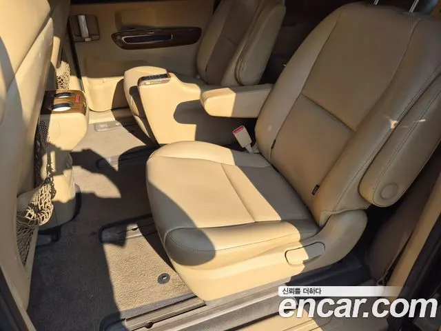 KIA CARNIVAL 2015 — 210 000 км, чёрный, Корея — под ключ — фото 10