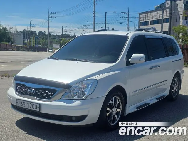 KIA CARNIVAL R 2014