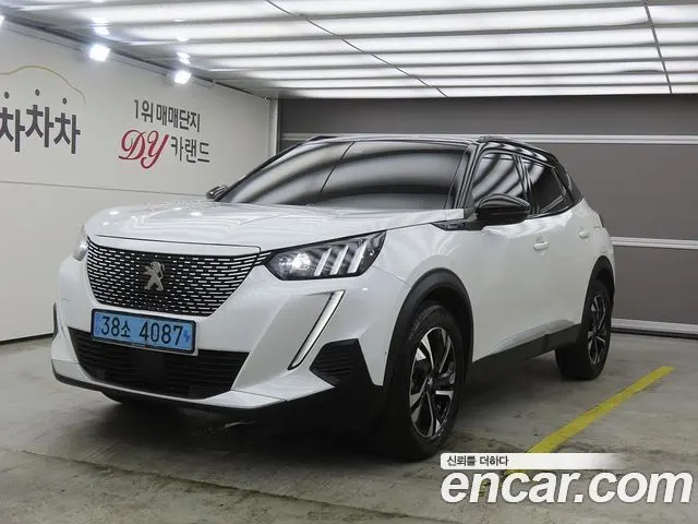 PEUGEOT E-2008 2023