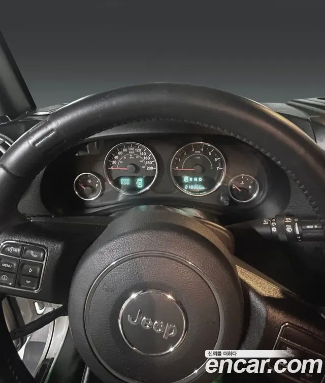 JEEP WRANGLER 2016 — 218 000 км, белый, Корея — под ключ — фото 8