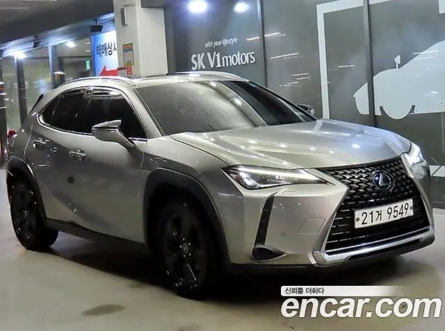 LEXUS UX250H 2019 — 131 488 км, Корея — под ключ — фото 1