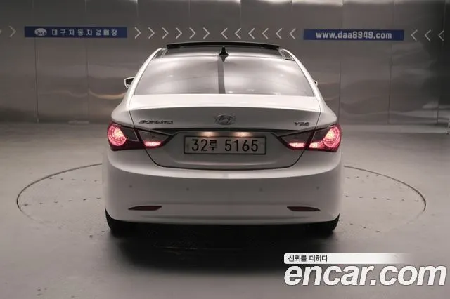 HYUNDAI SONATA 2010 — 95 255 км, белый-перламутр, Корея — под ключ — фото 4