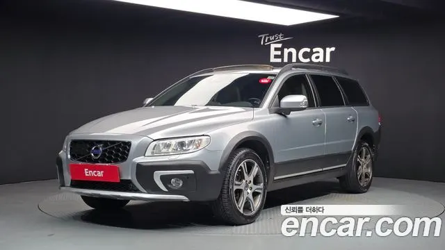 VOLVO XC70 2015