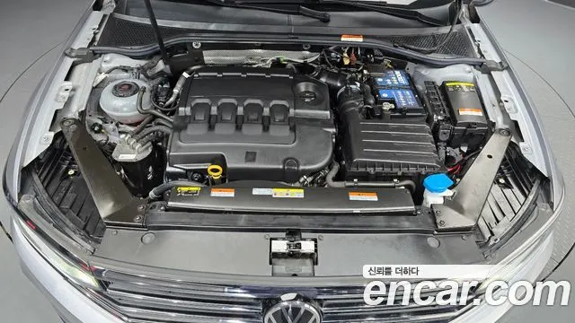 VOLKSWAGEN PASSAT 2021 — 93 162 км, Корея — под ключ — фото 6
