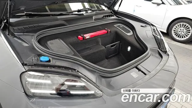 PORSCHE MACAN 2025 — 17 256 км, серебристо-серый, Корея — под ключ — фото 6