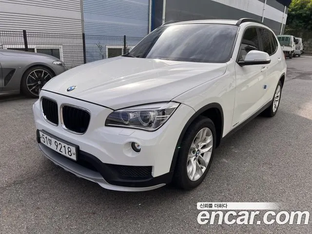 BMW X1 2015 — 80 733 км, белый, Корея — под ключ — фото 1