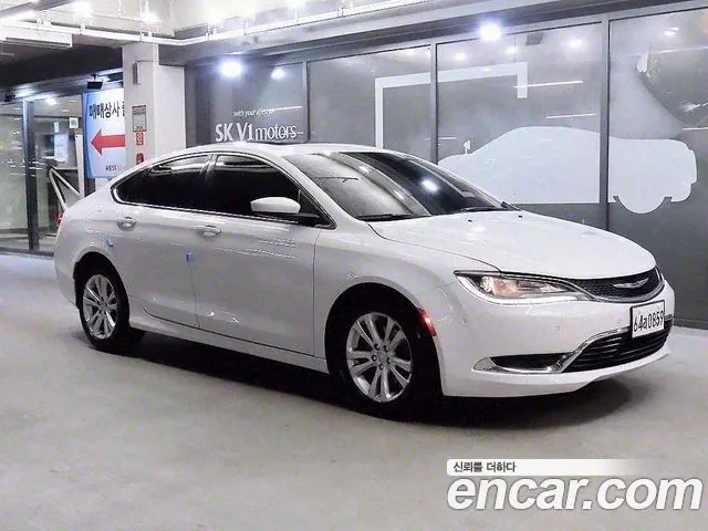 CHRYSLER 200 2015 — 113 509 км, белый, Корея — под ключ — фото 11