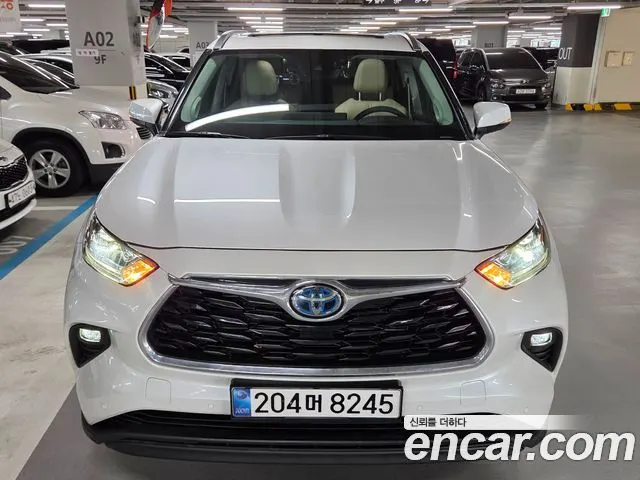 TOYOTA HIGHLANDER 2024