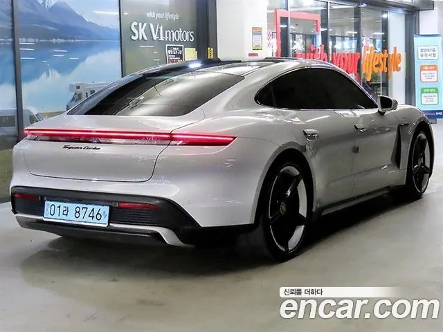 PORSCHE TAYCAN 2024 — 13 630 км, серебристо-серый, Корея — под ключ — фото 2