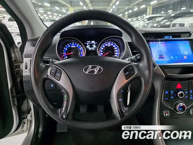 HYUNDAI AVANTE 2014 — 96 200 км, серебристый, Корея — под ключ — фото 8