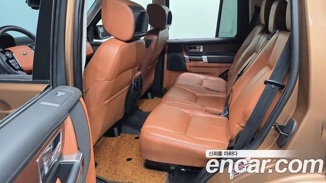 LAND ROVER DISCOVERY 4 2016 — 188 059 км, коричневый, Корея — под ключ — фото 12