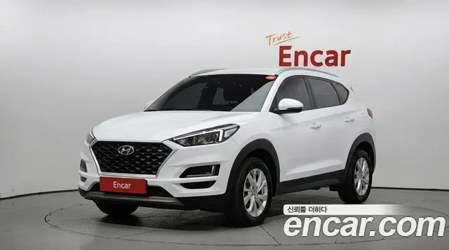 HYUNDAI TUCSON 2019 — 77 556 км, белый, Корея — под ключ — фото 1