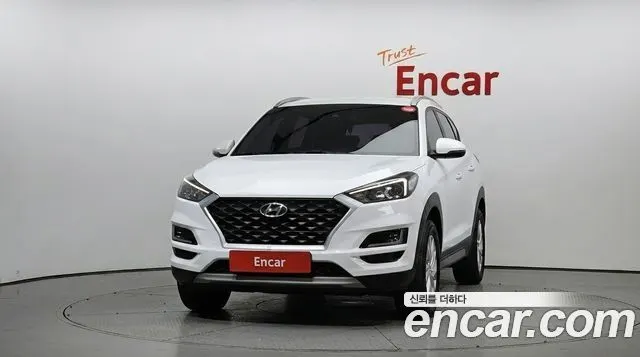 HYUNDAI TUCSON 2019 — 77 556 км, белый, Корея — под ключ — фото 3
