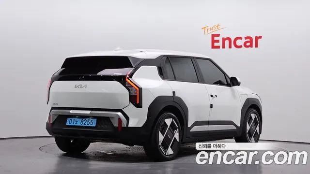KIA EV3 2025