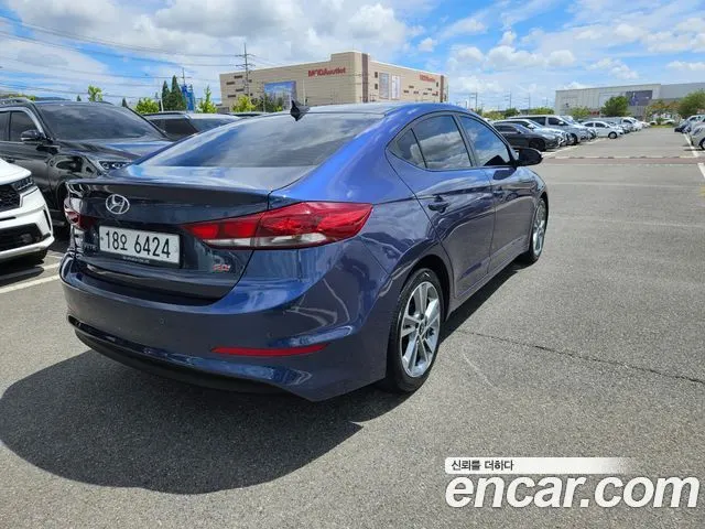 HYUNDAI AVANTE 2017 — 121 546 км, синий, Корея — под ключ — фото 2