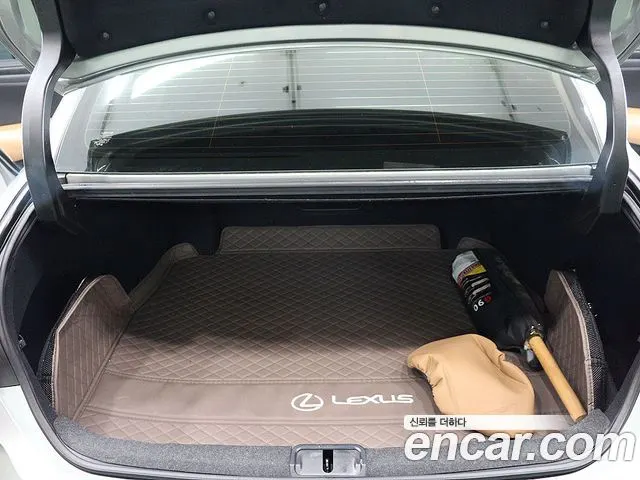 LEXUS ES300H 2025 — 29 560 км, светло-золотистый, Корея — под ключ — фото 5