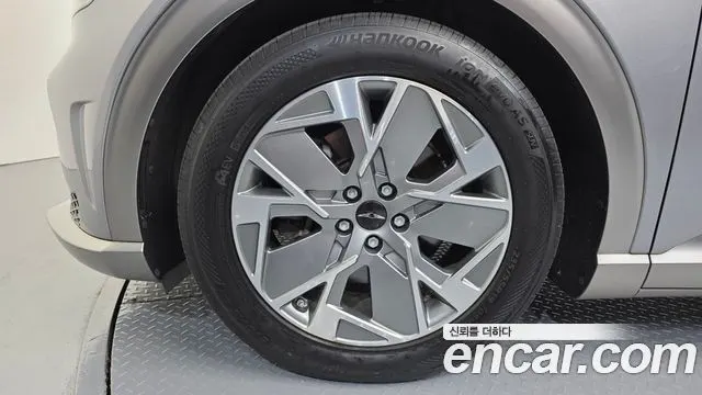 GENESIS GV60 2022 — 114 985 км, серебристо-серый, Корея — под ключ — фото 5