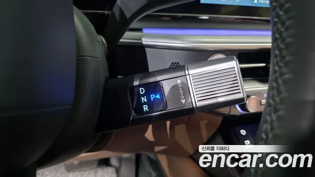 HYUNDAI GRANDEUR HYBRID 2023 — 95 692 км, светло-золотистый, Корея — под ключ — фото 9
