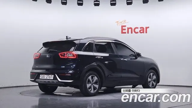 KIA NIRO 2018 — 132 455 км, синий, Корея — под ключ — фото 2